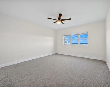 15051 Royal Oaks Lane - Photo Thumbnail 18
