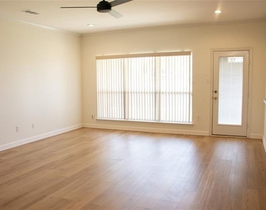 10305 Bent Tree Drive - Photo Thumbnail 7