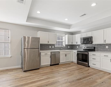 1123 W Morgan Street - Photo Thumbnail 19