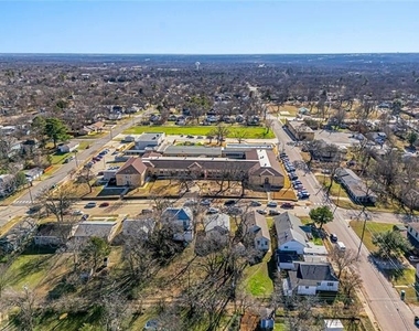 1123 W Morgan Street - Photo Thumbnail 30