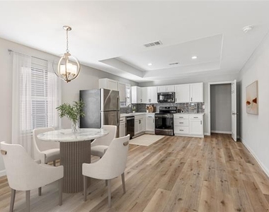 1123 W Morgan Street - Photo Thumbnail 5