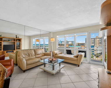 133 N Pompano Beach Boulevard - Photo Thumbnail 10