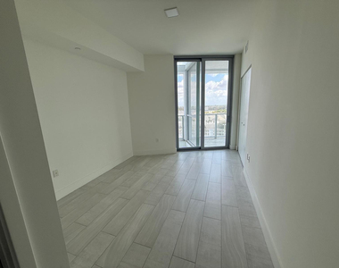 2000 Metropica Way - Photo Thumbnail 2