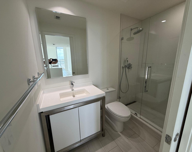 2000 Metropica Way - Photo Thumbnail 13