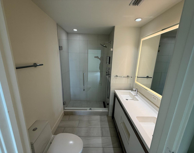 2000 Metropica Way - Photo Thumbnail 8