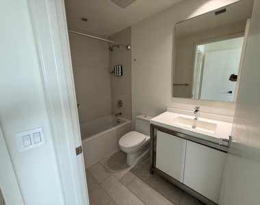 2000 Metropica Way - Photo Thumbnail 11