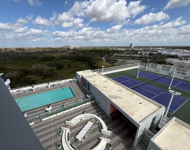 2000 Metropica Way - Photo Thumbnail 15