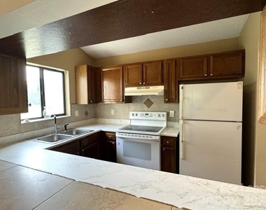 722 Mallard Head Lane - Photo Thumbnail 5