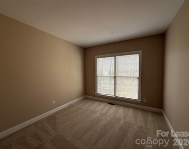 3993 Lake Shore Road S - Photo Thumbnail 18