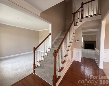 3993 Lake Shore Road S - Photo Thumbnail 5