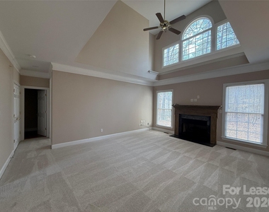 3993 Lake Shore Road S - Photo Thumbnail 9