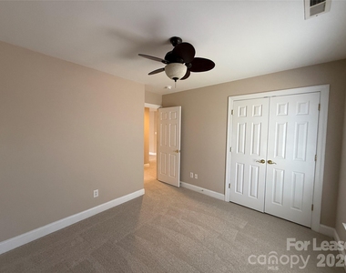 3993 Lake Shore Road S - Photo Thumbnail 35