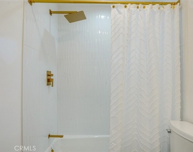 24306 Gilmore Street - Photo Thumbnail 10