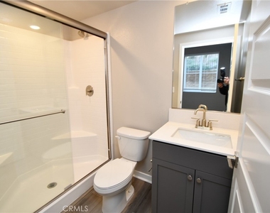 1487 Skyline Lane - Photo Thumbnail 3