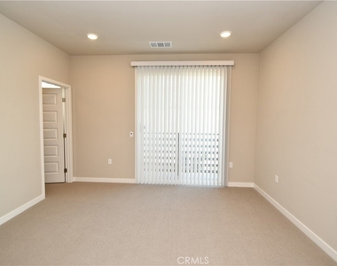 1487 Skyline Lane - Photo Thumbnail 27