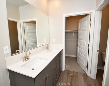 1487 Skyline Lane - Photo Thumbnail 24
