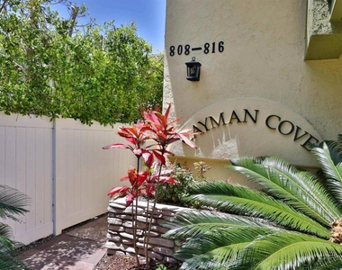 810 D Avenue - Photo Thumbnail 1