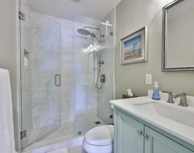 810 D Avenue - Photo Thumbnail 19
