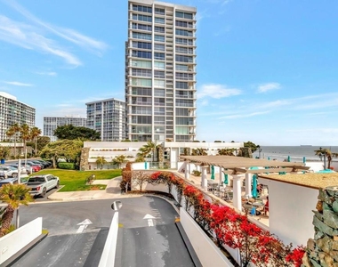 1760 Avenida Del Mundo - Photo Thumbnail 38