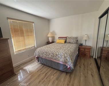 2701 E Mesquite - Photo Thumbnail 12