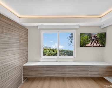 855 Santa Ana Street - Photo Thumbnail 20