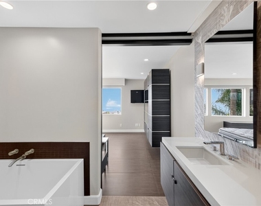 855 Santa Ana Street - Photo Thumbnail 17