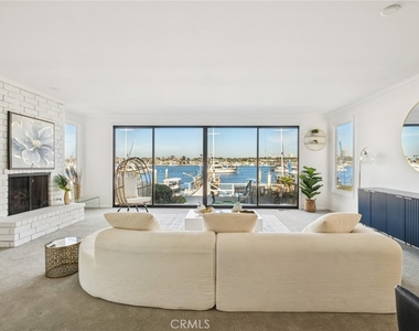 1214 E Balboa Boulevard - Photo Thumbnail 6