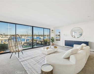 1214 E Balboa Boulevard - Photo Thumbnail 5