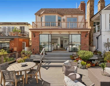 1214 E Balboa Boulevard - Photo Thumbnail 1