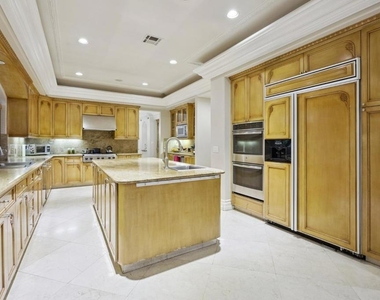 5344 Leghorn Avenue - Photo Thumbnail 5
