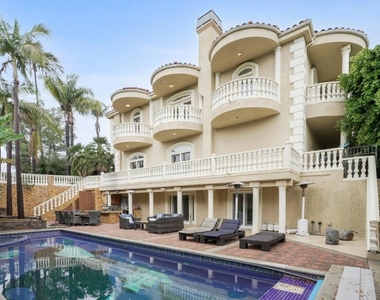 5344 Leghorn Avenue - Photo Thumbnail 14