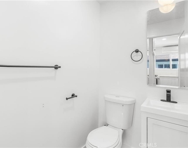 6525 Ajax Avenue - Photo Thumbnail 7