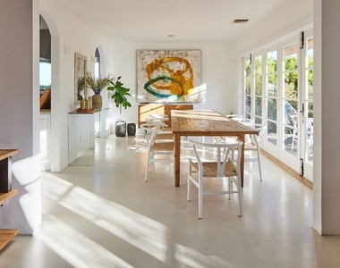 3817 Surfwood Road - Photo Thumbnail 8