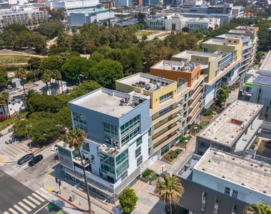 1705 Ocean Avenue - Photo Thumbnail 31