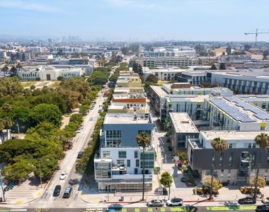 1705 Ocean Avenue - Photo Thumbnail 29