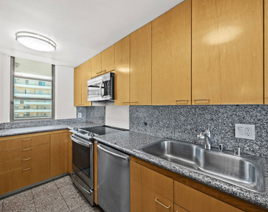 4316 Marina City Dr - Photo Thumbnail 25