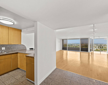 4316 Marina City Dr - Photo Thumbnail 24