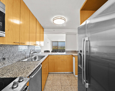 4316 Marina City Dr - Photo Thumbnail 27