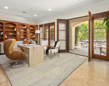587 Entrada Drive - Photo Thumbnail 22