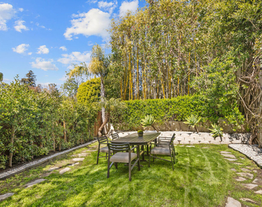 587 Entrada Drive - Photo Thumbnail 27