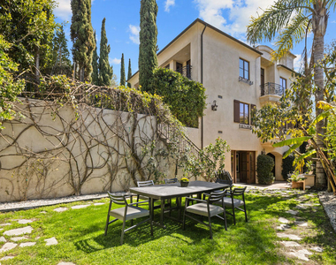 587 Entrada Drive - Photo Thumbnail 28