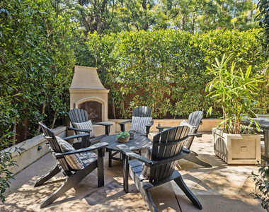 587 Entrada Drive - Photo Thumbnail 30