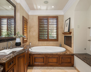 587 Entrada Drive - Photo Thumbnail 19