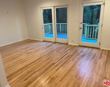 45 Thornton Avenue - Photo Thumbnail 1