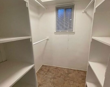 45 Thornton Avenue - Photo Thumbnail 17