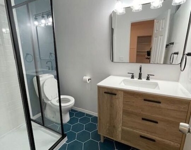45 Thornton Avenue - Photo Thumbnail 8
