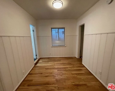 45 Thornton Avenue - Photo Thumbnail 6