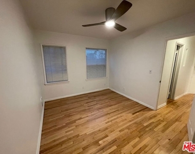 45 Thornton Avenue - Photo Thumbnail 18