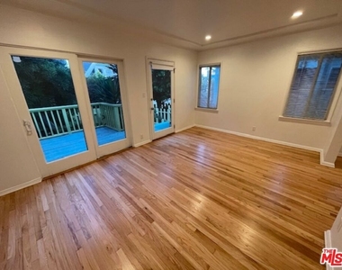 45 Thornton Avenue - Photo Thumbnail 2