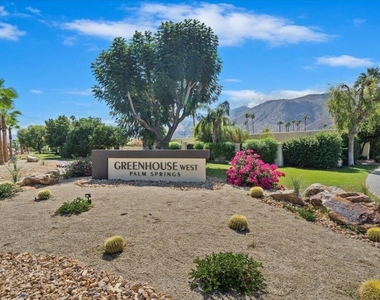 436 N Greenhouse Way - Photo Thumbnail 2